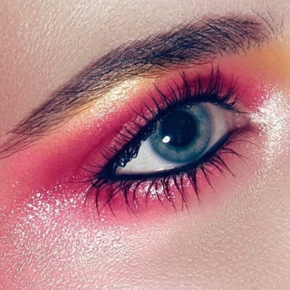 NWT Mac Eye Shadow Pallette Fashion Fanatic - Picture 8 of 9